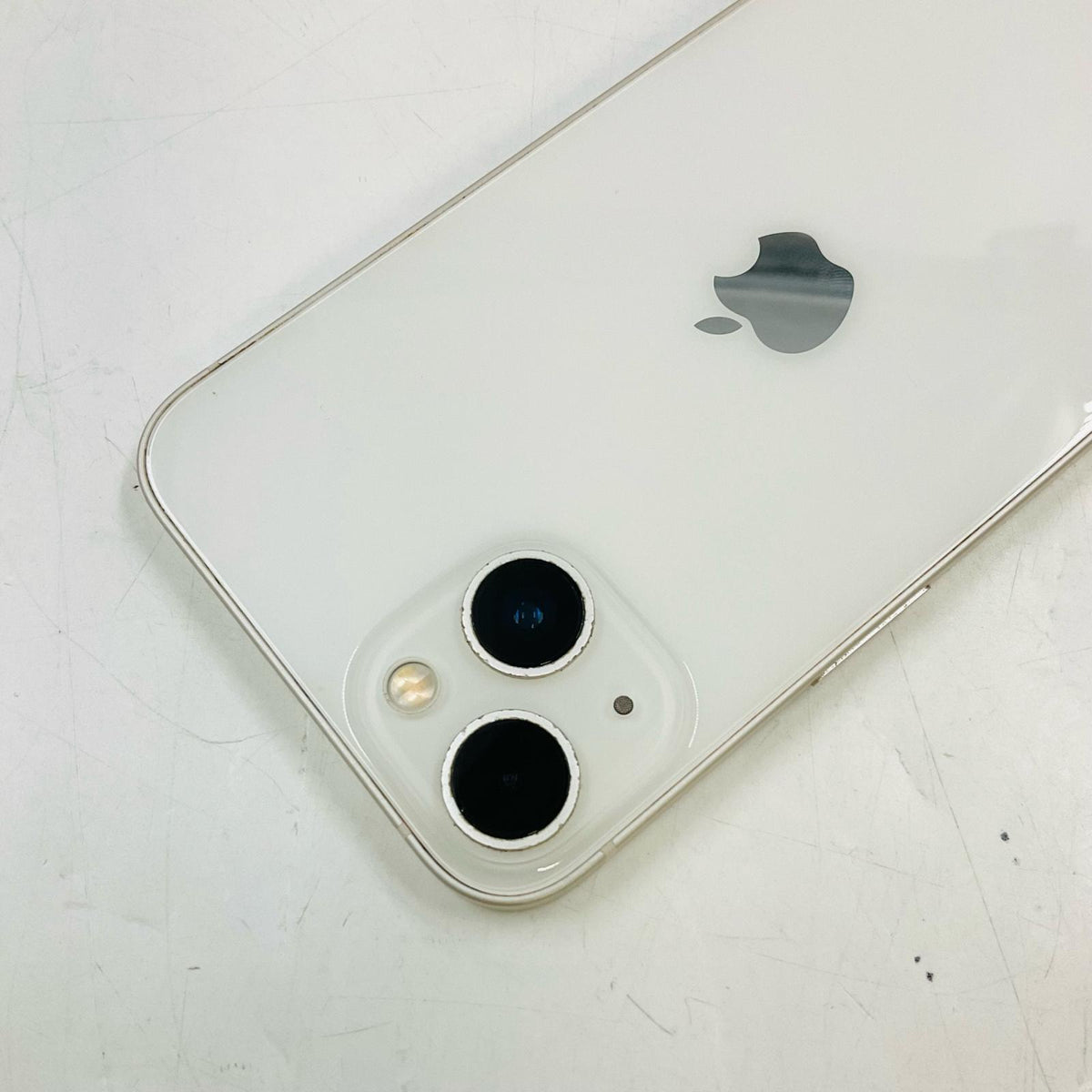 【全額返金保証】【最速発送】Apple iPhone iPhone 13 128GB スターライト SIMフリー 白ロム 動作確認済 81%