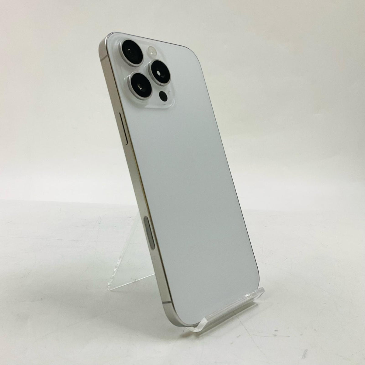【全額返金保証】【最速発送】Apple iPhone iPhone 16 Pro Max 1TB ホワイトチタニウム au SIMフリー 白ロム 美品 動作確認済 91%