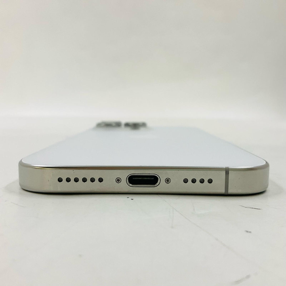【全額返金保証】【最速発送】Apple iPhone iPhone 16 Pro Max 1TB ホワイトチタニウム au SIMフリー 白ロム 美品 動作確認済 91%