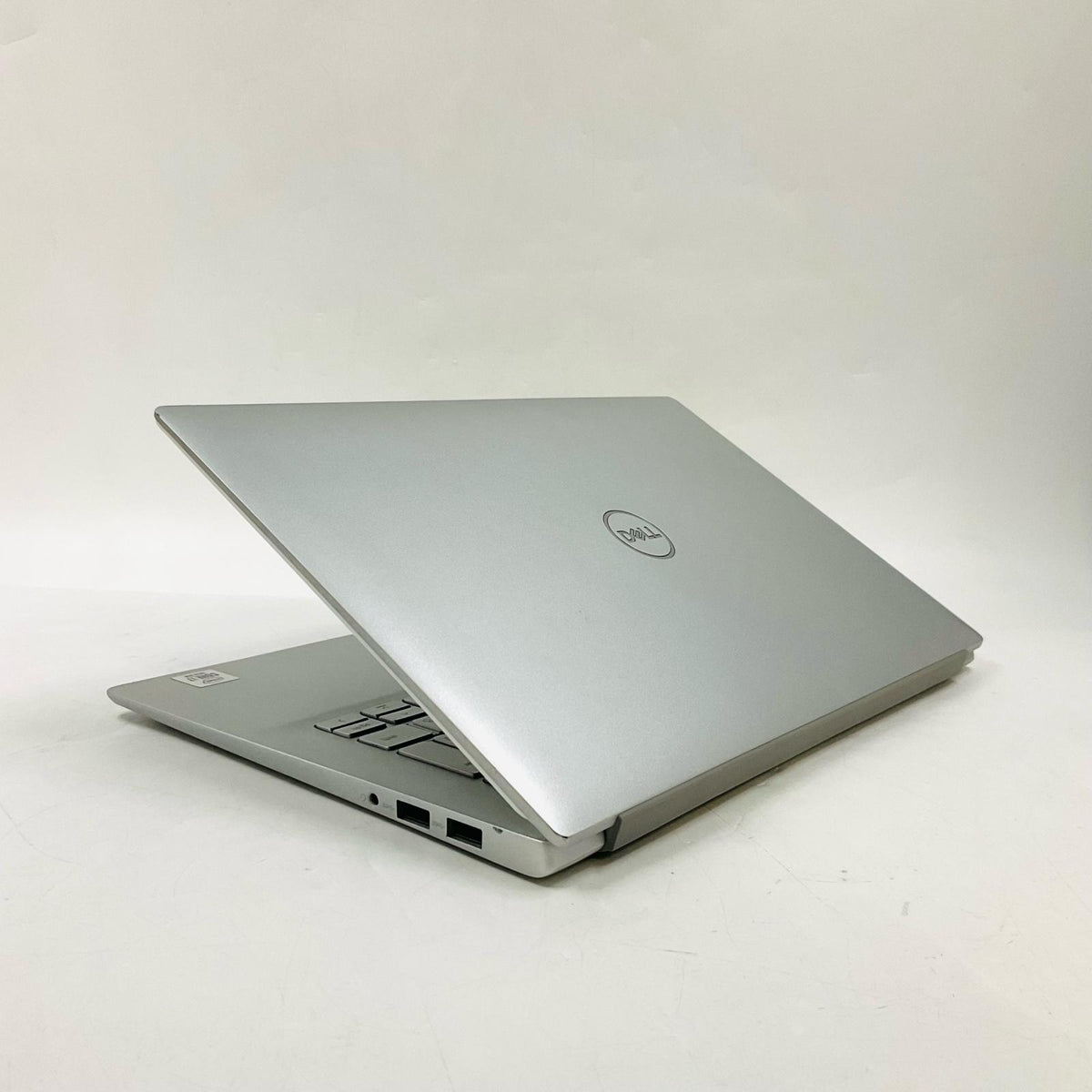 【全額返金保証】【最速発送】Dell Inc. Inspiron Inspiron 7490 Intel(R) Core(TM) i7-10510U CPU @ 1.80GHz 8GB SSD(RAID) 512GB Intel(R) UHD Graphics 85% 美品 動作確認済
