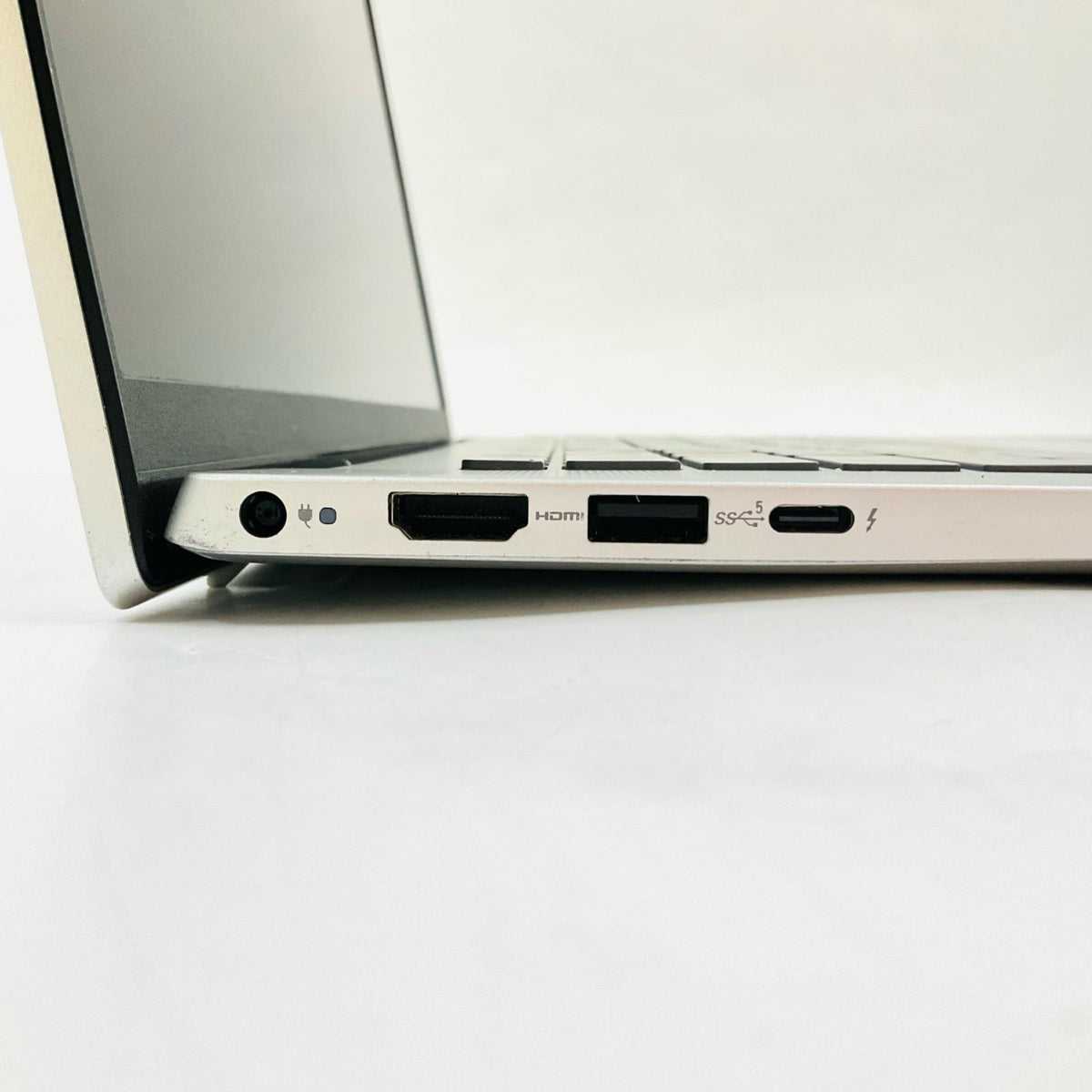 【全額返金保証】【最速発送】Dell Inc. Inspiron Inspiron 16 5630 13th Gen Intel(R) Core(TM) i5-1335U 8GB SSD(NVMe) 512GB Intel(R) Iris(R) Xe Graphics 77% 動作確認済
