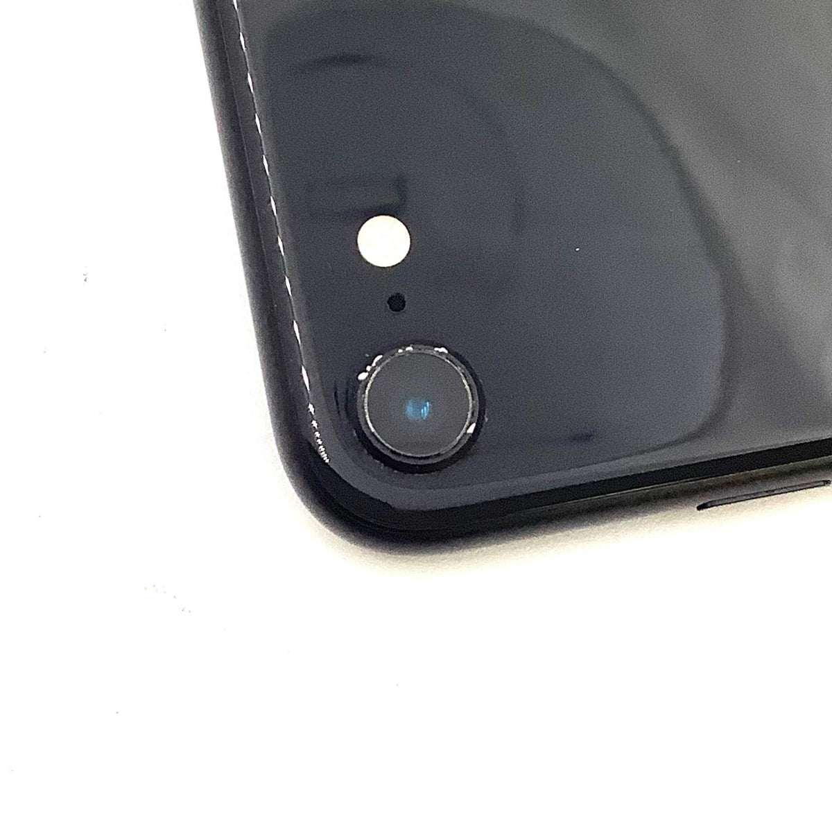 【全額返金保証】【最速発送】Apple iPhone iPhone SE (2nd generation) 64GB ブラック docomo SIMフリー 白ロム 動作確認済 86%
