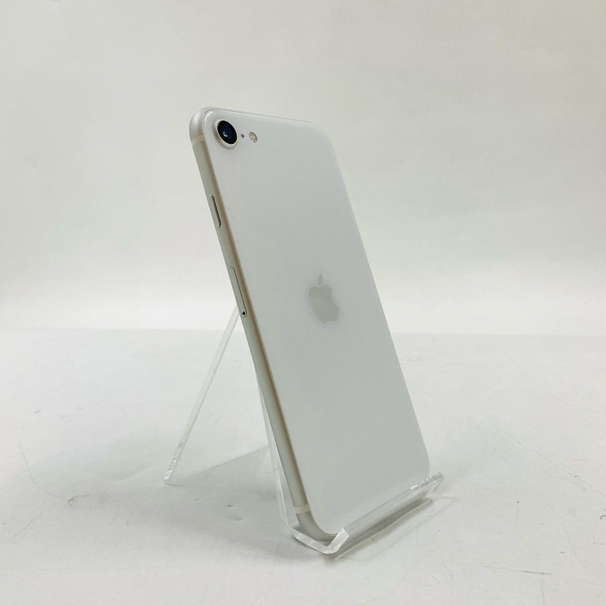 【全額返金保証】【最速発送】Apple iPhone iPhone SE (2nd generation) 64GB ホワイト au SIMフリー 白ロム 動作確認済 80%