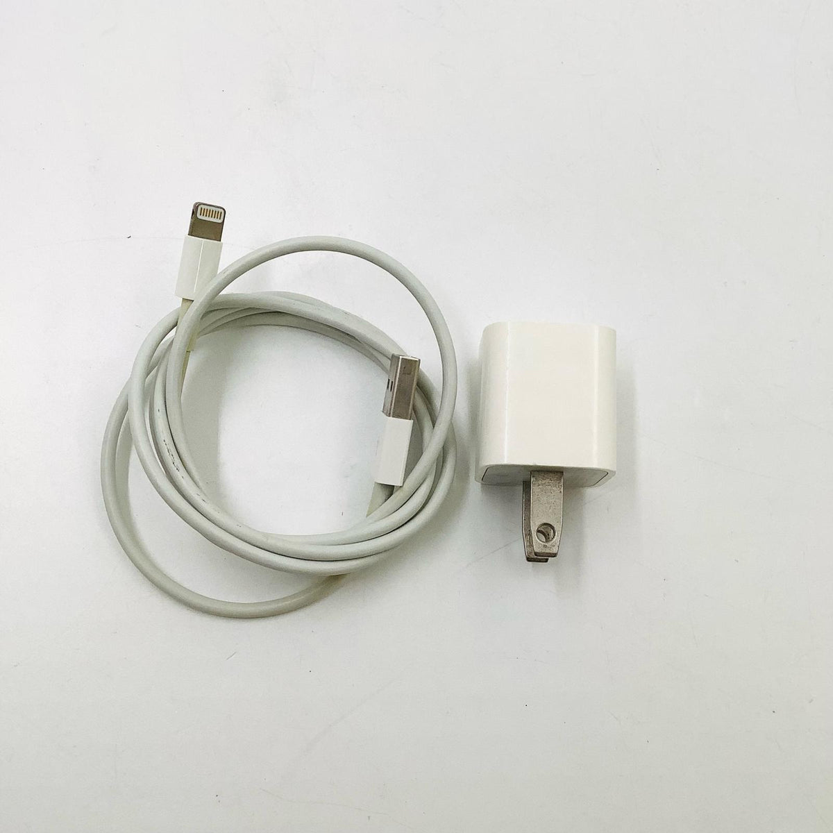 【全額返金保証】【最速発送】Apple iPhone iPhone 12 64GB (PRODUCT)RED docomo SIMフリー 白ロム 美品 動作確認済 84%