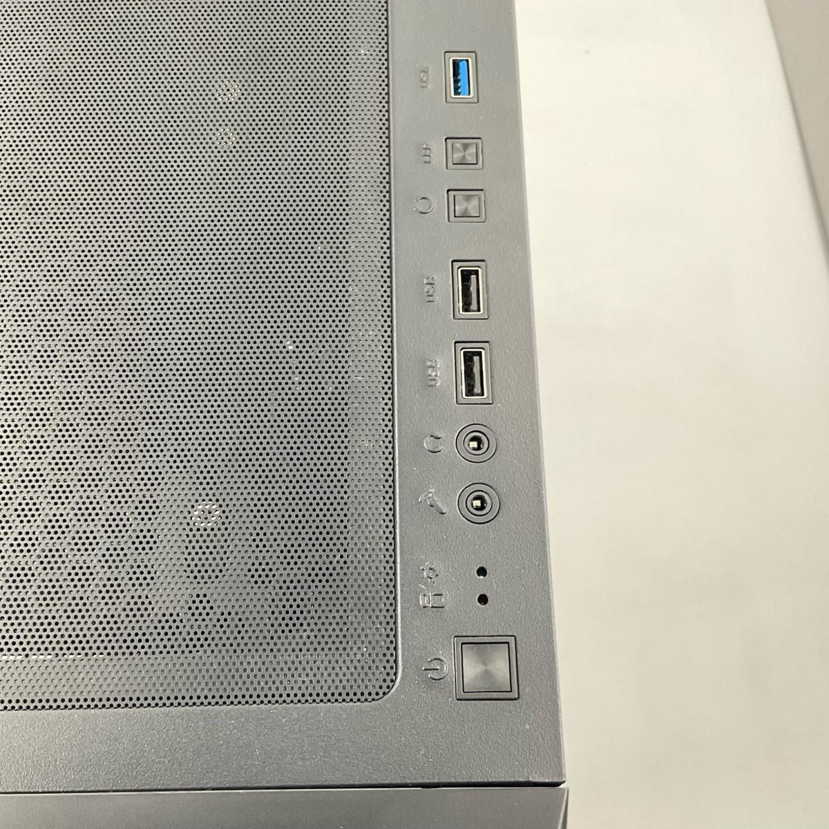 【全額返金保証】【最速発送】MAXSUN Default string AMD Ryzen 7 7800X3D 8-Core Processor 32GB SSD(NVMe) 1TB AMD Radeon(TM) Graphics / NVIDIA GeForce RTX 5070 超美品 動作確認済