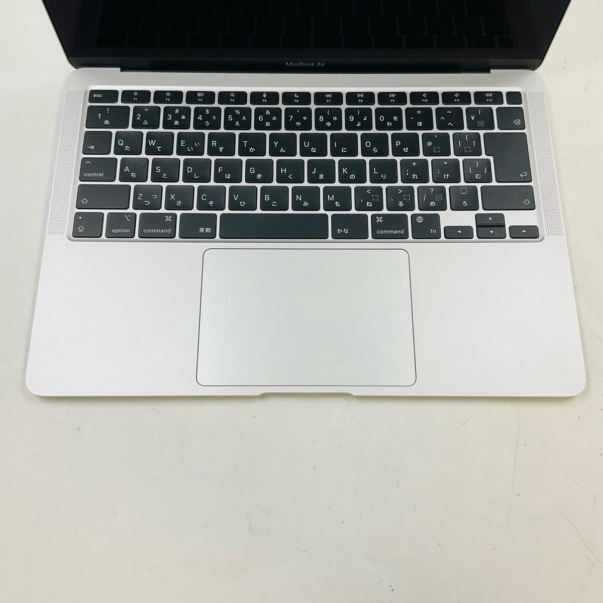 【全額返金保証】【最速発送】Apple MacBook Air 13インチ 2020 Apple M1 8GB SSD 256GB シルバー 96% 動作確認済