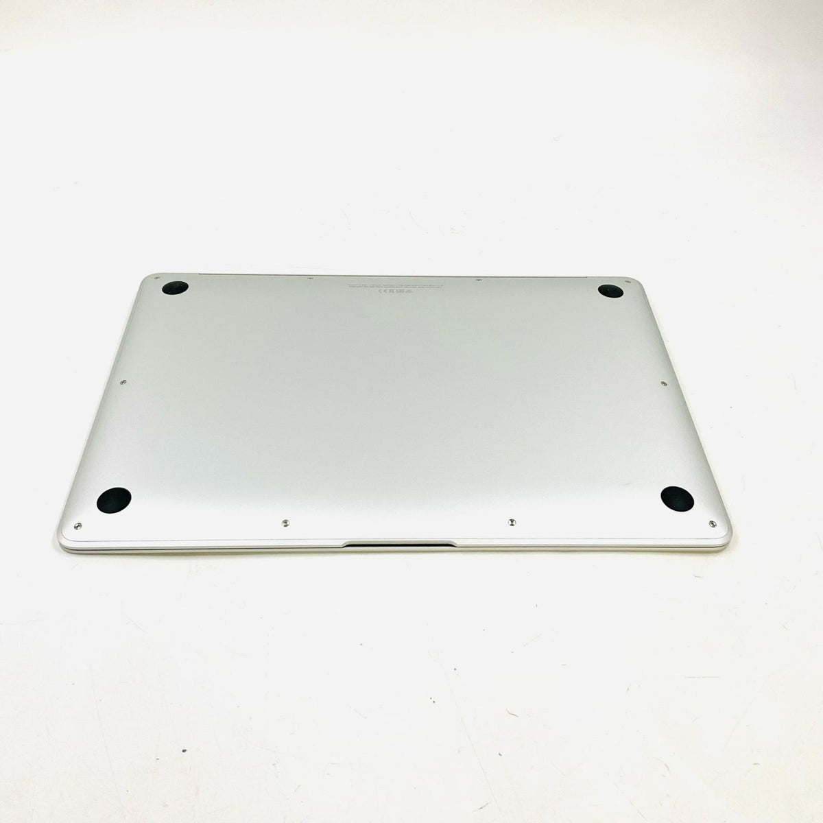 【全額返金保証】【最速発送】Apple MacBook Air 13インチ 2020 Apple M1 8GB SSD 256GB シルバー 96% 動作確認済