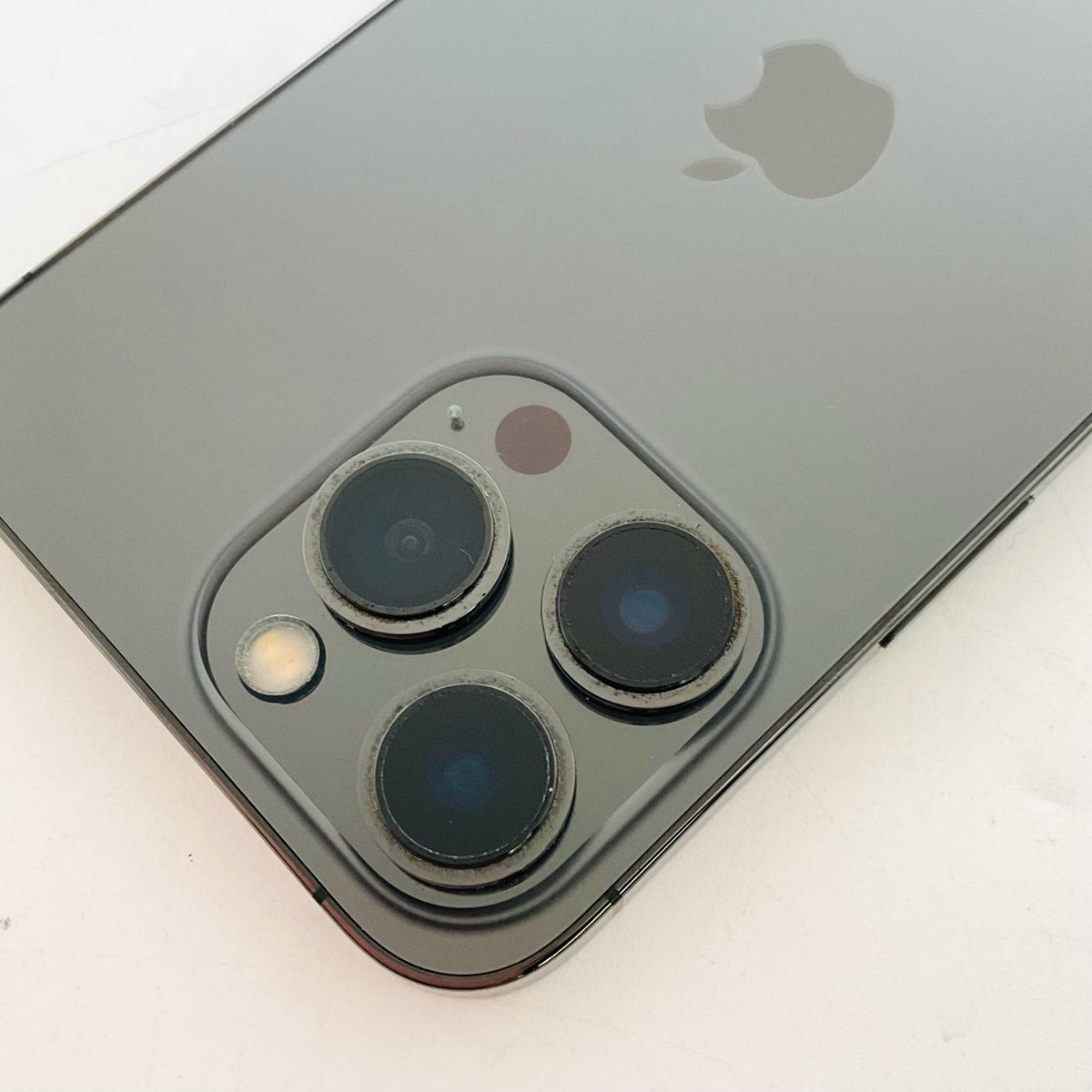 【最速発送】Apple iPhone iPhone 13 Pro 128GB docomo SIMフリー 白ロム【難有】 79%