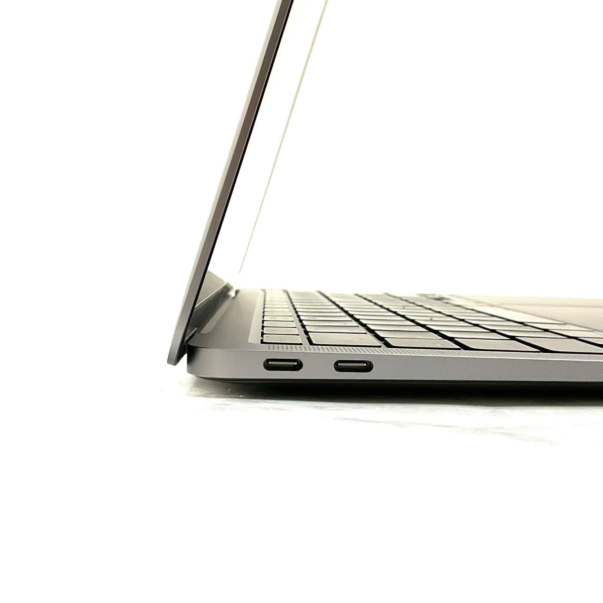 【全額返金保証】【最速発送】Apple MacBook Air 13インチ 2020 Apple M1 8GB SSD 256GB スペースグレイ 93% 動作確認済