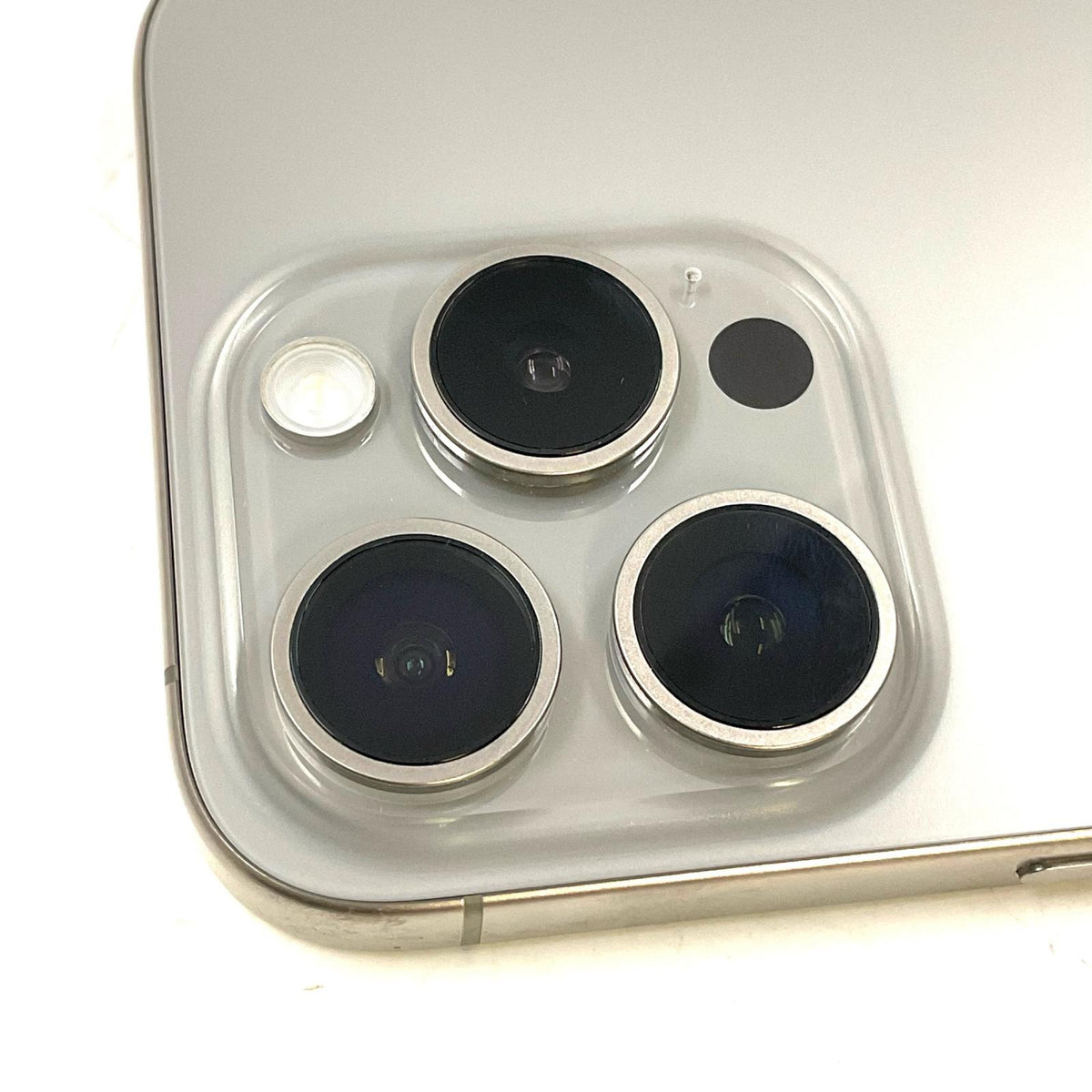 【全額返金保証】【最速発送】Apple iPhone iPhone 15 Pro 256GB ナチュラルチタニウム au SIMフリー 白ロム 美品 動作確認済 86%