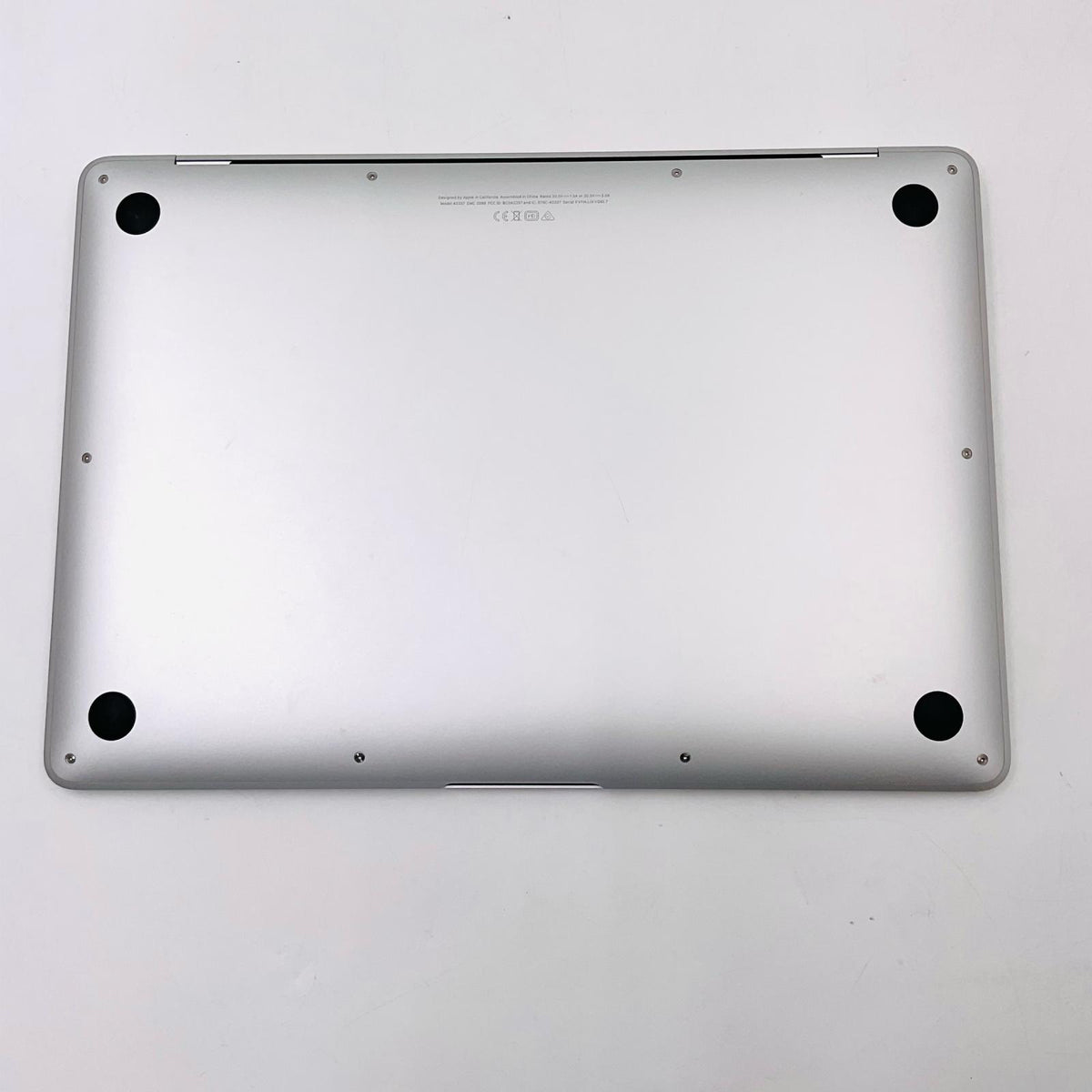 【全額返金保証】【最速発送】Apple MacBook Air 2020 Apple M1 8GB SSD 256GB シルバー 91% 美品 動作確認済