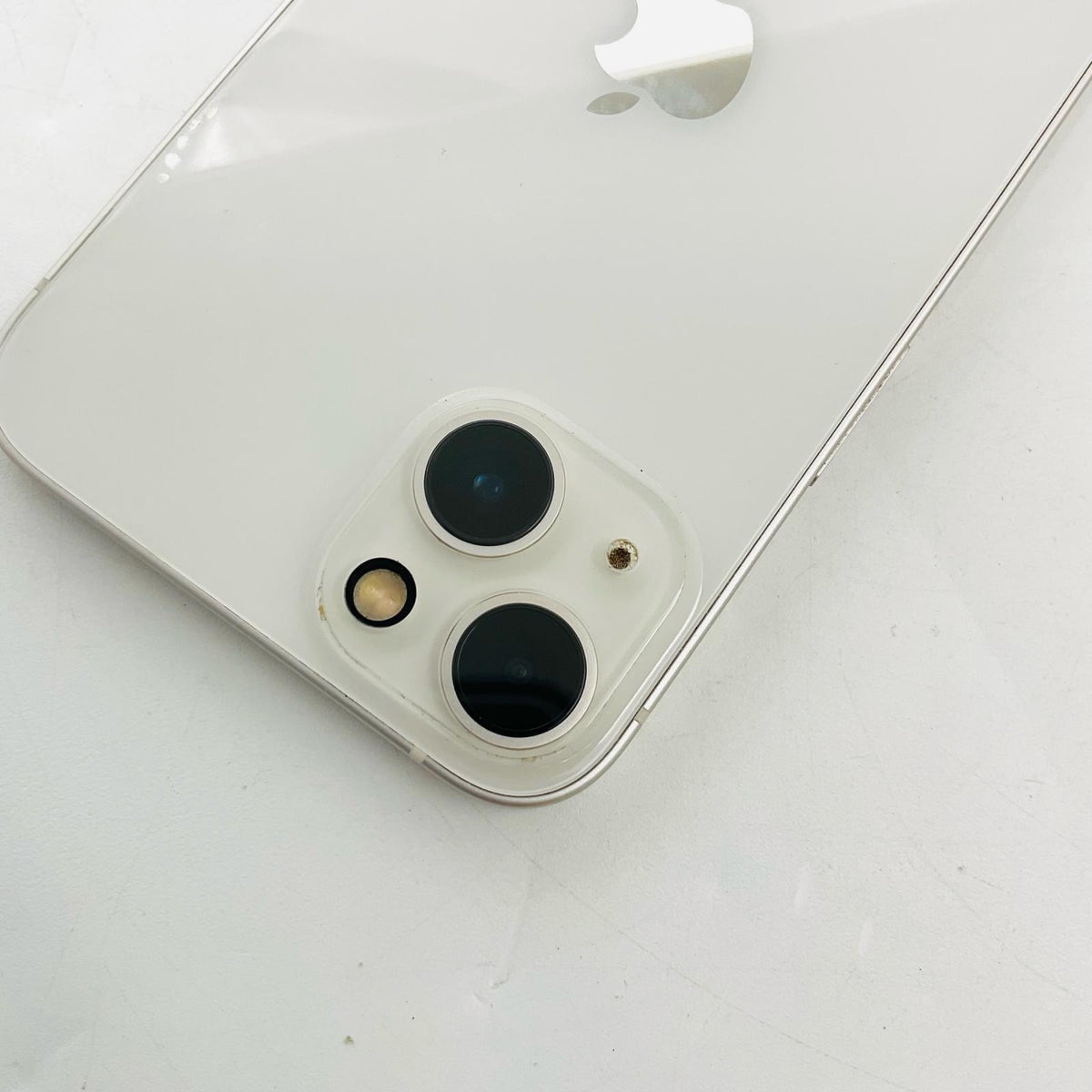 【全額返金保証】【最速発送】Apple iPhone iPhone 13 128GB スターライト docomo SIMフリー 白ロム 美品 動作確認済 90%