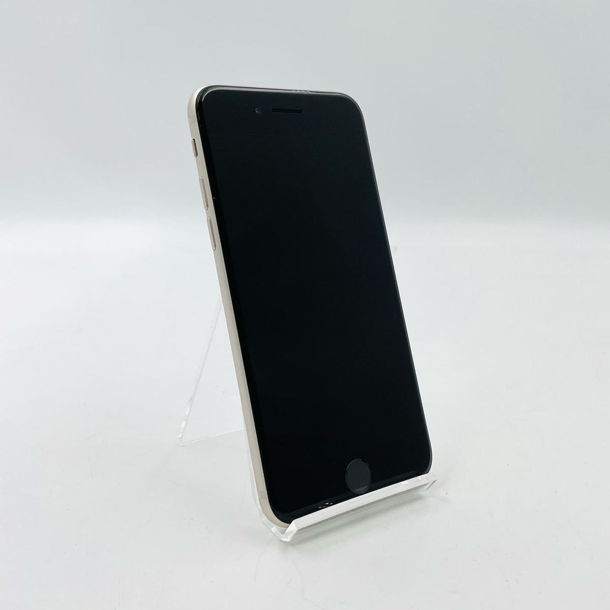 【全額返金保証】【最速発送】Apple iPhone iPhone SE (3rd generation) 128GB スターライト docomo SIMフリー 白ロム 動作確認済 82%