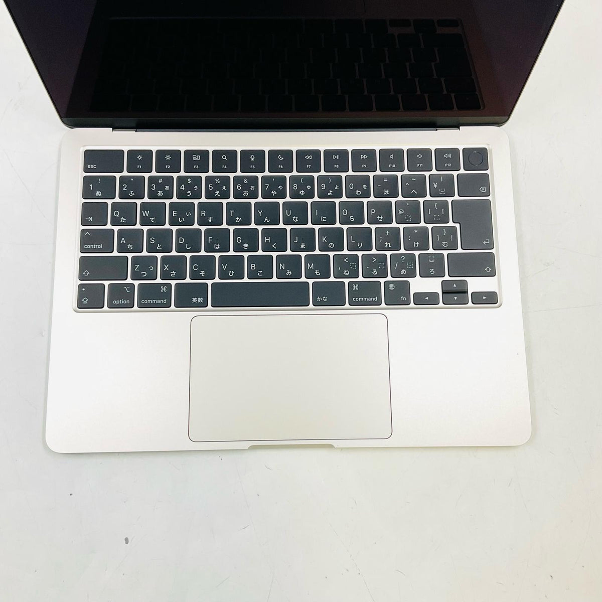 【全額返金保証】【最速発送】Apple MacBook Air 13.6インチ 2022 Apple M2 8GB SSD 256GB スターライト 93% 美品 動作確認済