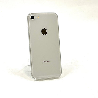 【全額返金保証】【最速発送】Apple iPhone iPhone 8 64GB シルバー docomo 白ロム 動作確認済 87%