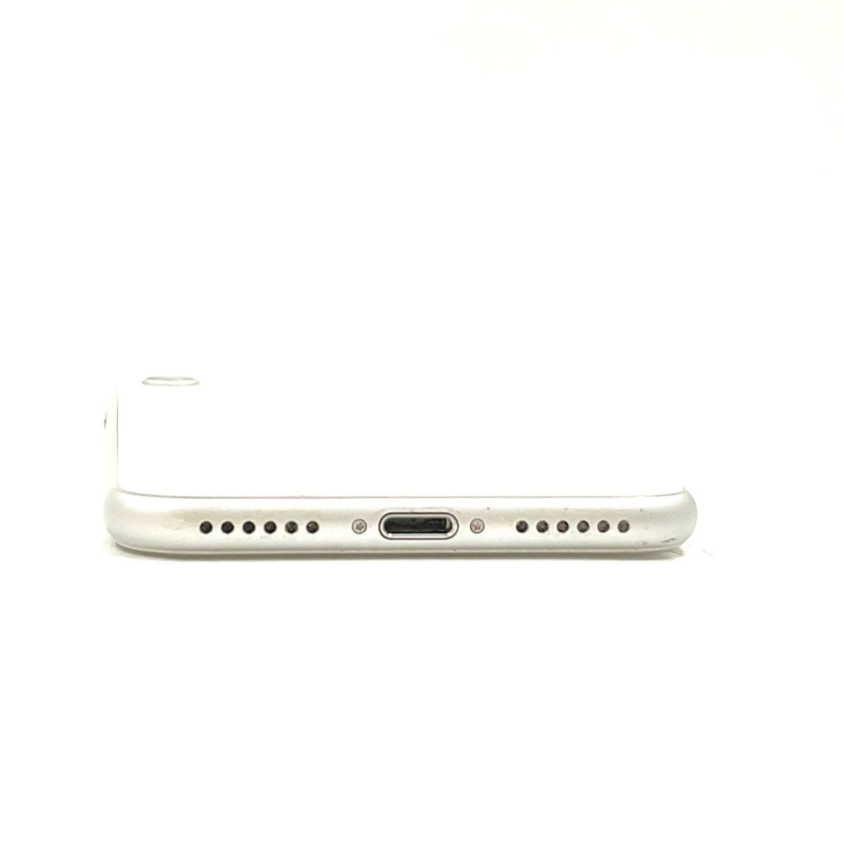 【全額返金保証】【最速発送】Apple iPhone iPhone 8 64GB シルバー docomo 白ロム 動作確認済 87%