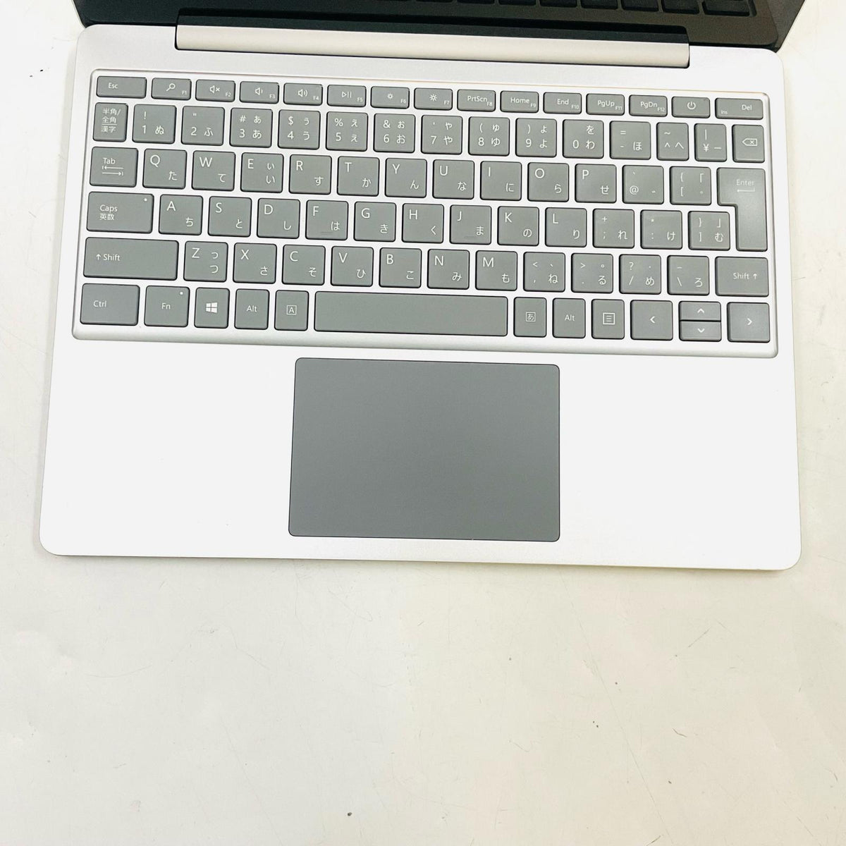 【全額返金保証】【最速発送】Microsoft Corporation Surface Surface Laptop Go Intel(R) Core(TM) i5-1035G1 CPU @ 1.00GHz 4GB SSD(NVMe) 256GB Intel(R) UHD Graphics 89% 動作確認済