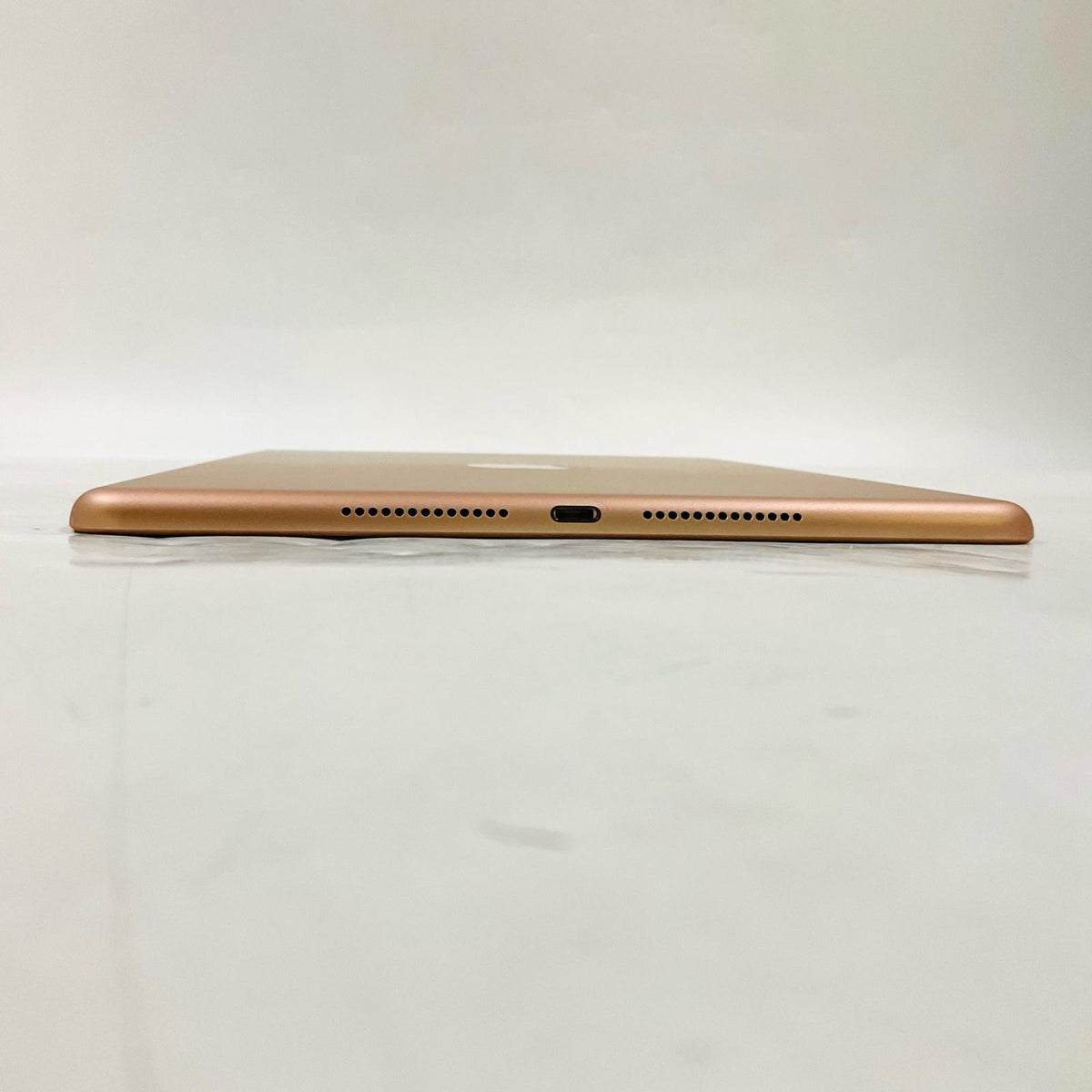 【全額返金保証】【最速発送】Apple iPad iPad 10.2インチ 第8世代 32GB ゴールド Wi-Fi 美品 動作確認済