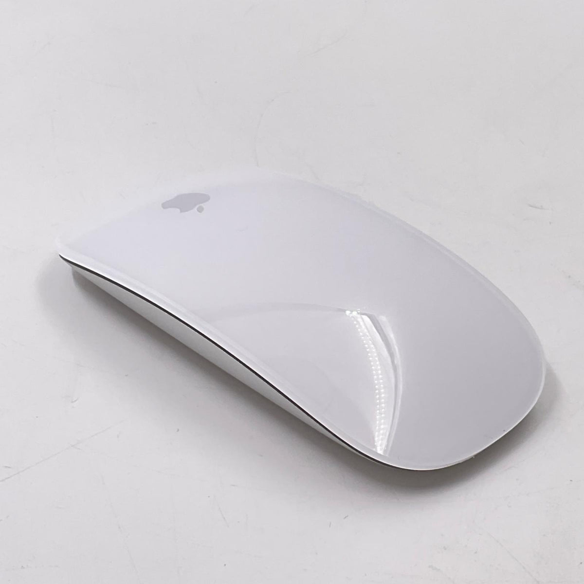 【全額返金保証】【最速発送】Apple Magic Mouse A3204 EMC 8537 美品 動作確認済