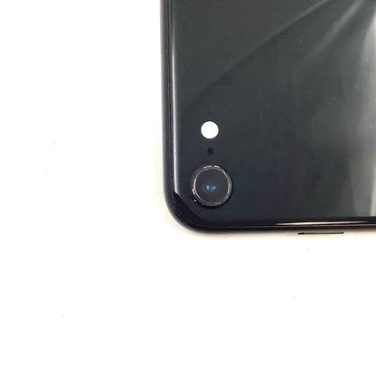 【全額返金保証】【最速発送】Apple iPhone iPhone SE（第2世代） 64GB ブラック au 白ロム 動作確認済 74%
