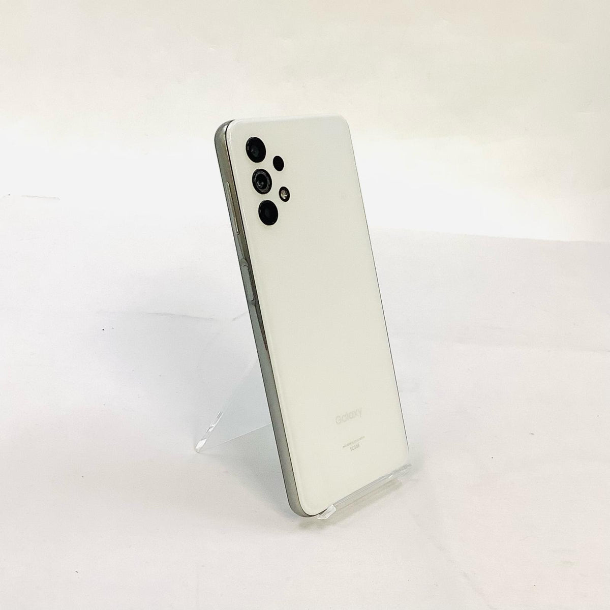【最速発送】SAMSUNG Galaxy A32 5G 64GB オーサムホワイト au SCG08 白ロム【難有】