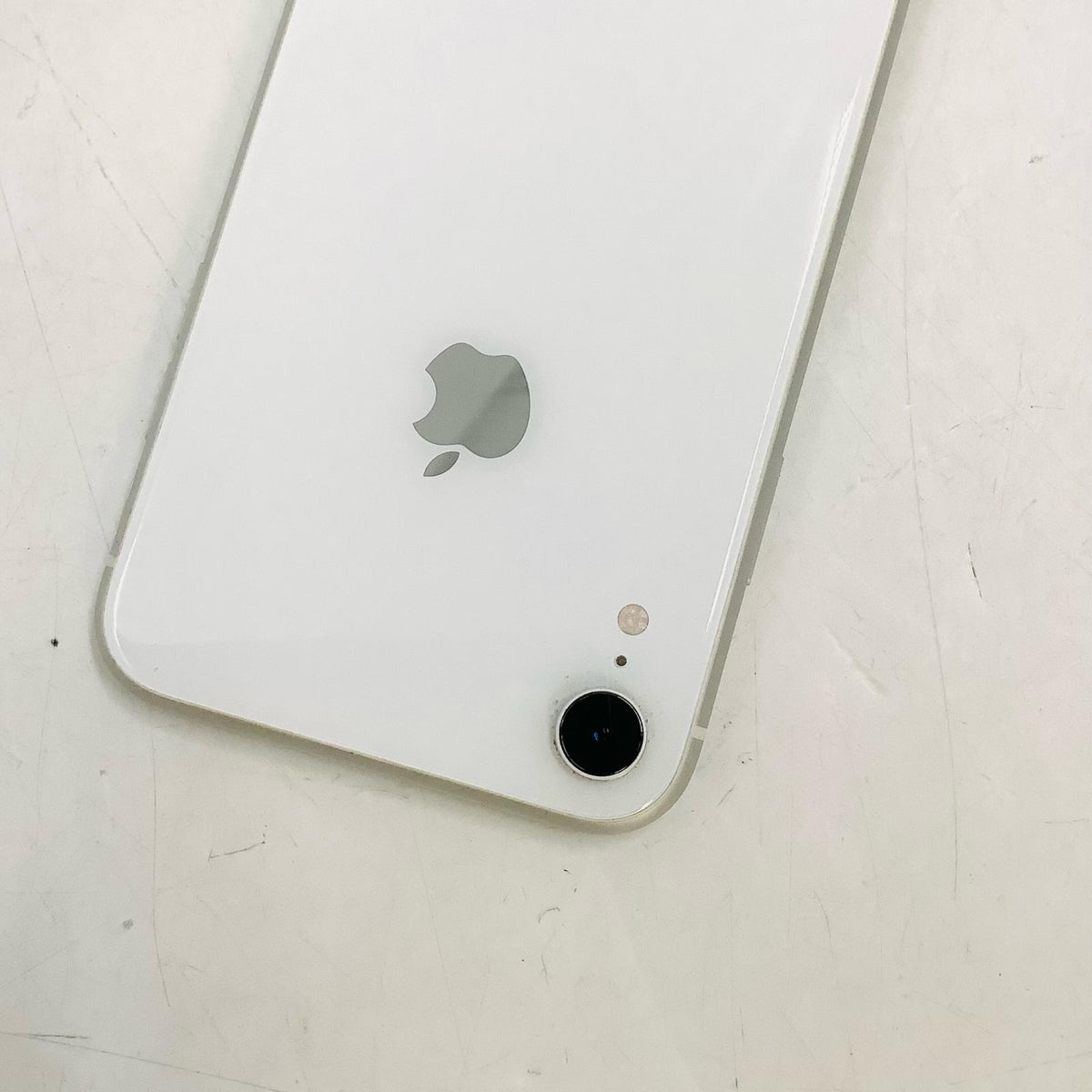 【全額返金保証】【最速発送】Apple iPhone iPhone Xr 128GB ホワイト SIMフリー 白ロム 動作確認済 78%