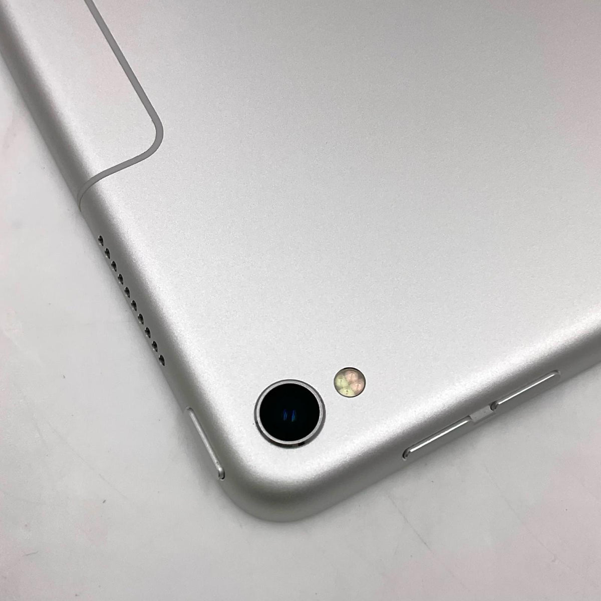 【全額返金保証】【最速発送】Apple iPad Pro 12.9インチ 第2世代 256GB シルバー WiFi+Cellular Softbank 美品 動作確認済