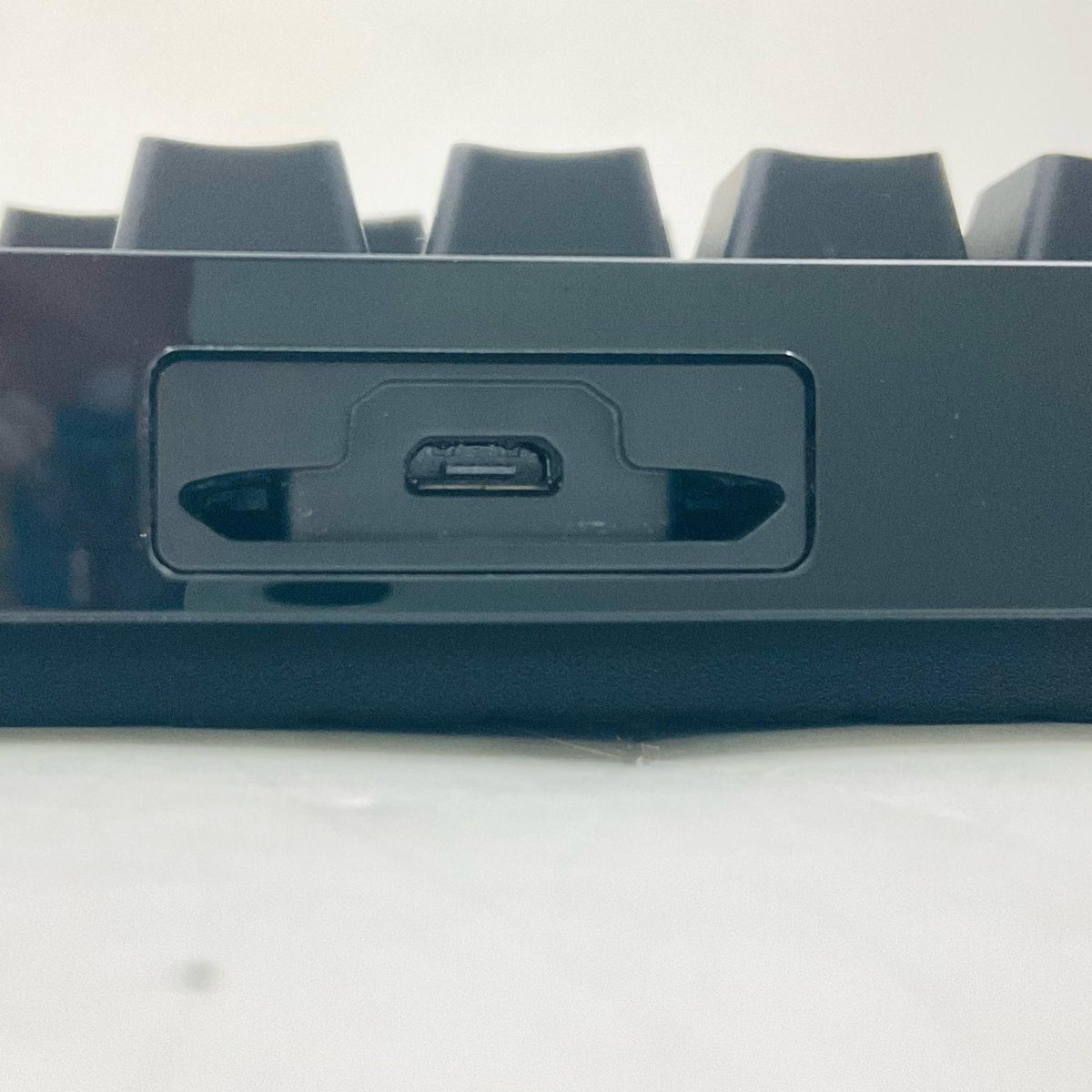 【全額返金保証】【最速発送】Logicool PRO X Gaming Keyboard YU0039 美品 動作確認済