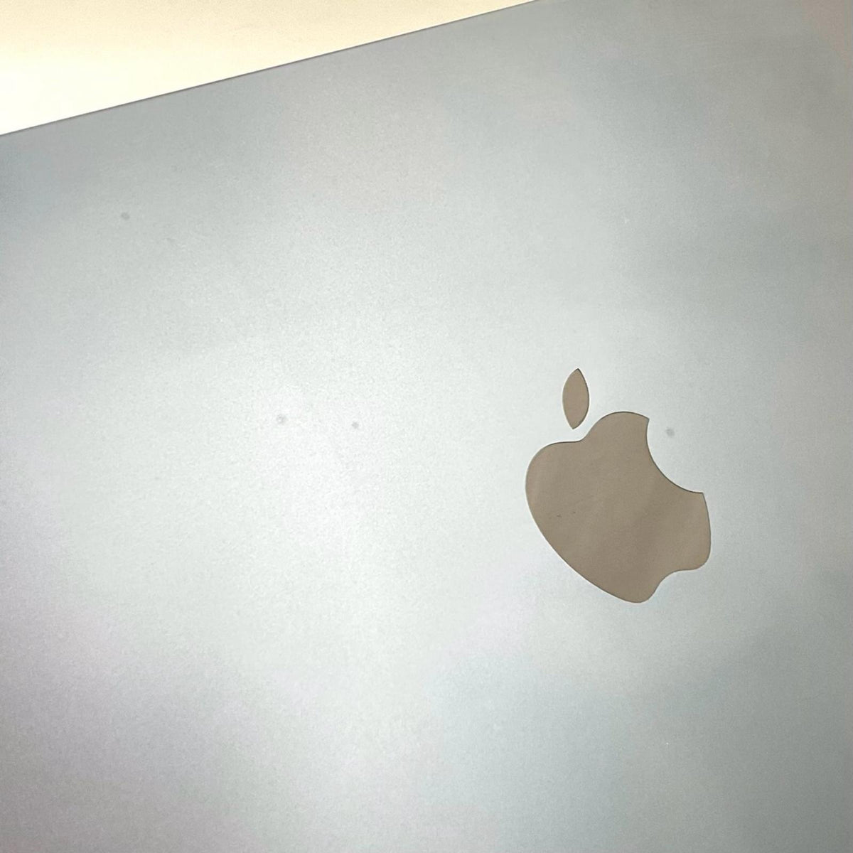 【全額返金保証】【最速発送】Apple MacBook Air 13インチ 2022 Apple M2 8GB 256GB ミッドナイト 88% 美品 動作確認済