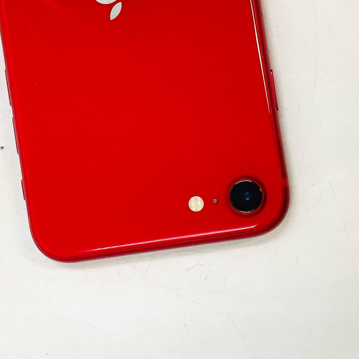 【全額返金保証】【最速発送】Apple iPhone iPhone SE（第2世代） 64GB (PRODUCT)RED Softbank 白ロム 美品 動作確認済 82%