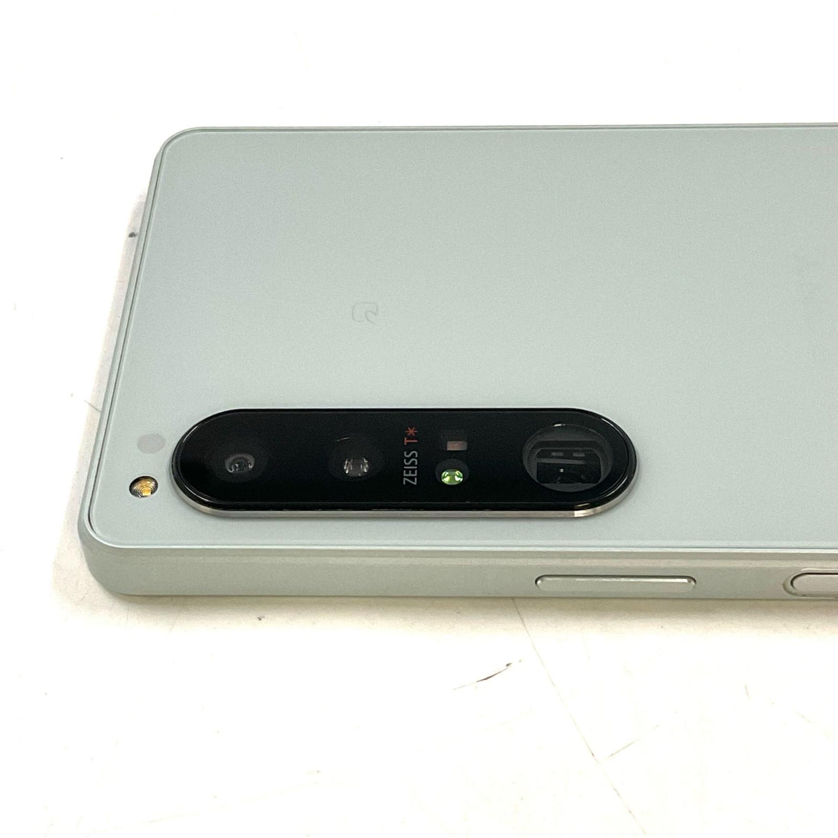 【全額返金保証】【最速発送】Sony Xperia 1IV 256GB ホワイト docomo SIMフリー SO-51C 白ロム 動作確認済