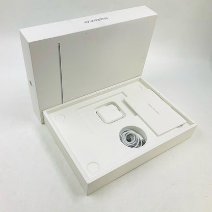 【全額返金保証】【最速発送】Apple MacBook Air 13インチ 2025 Apple M4 16GB 256GB シルバー 100% 美品 動作確認済