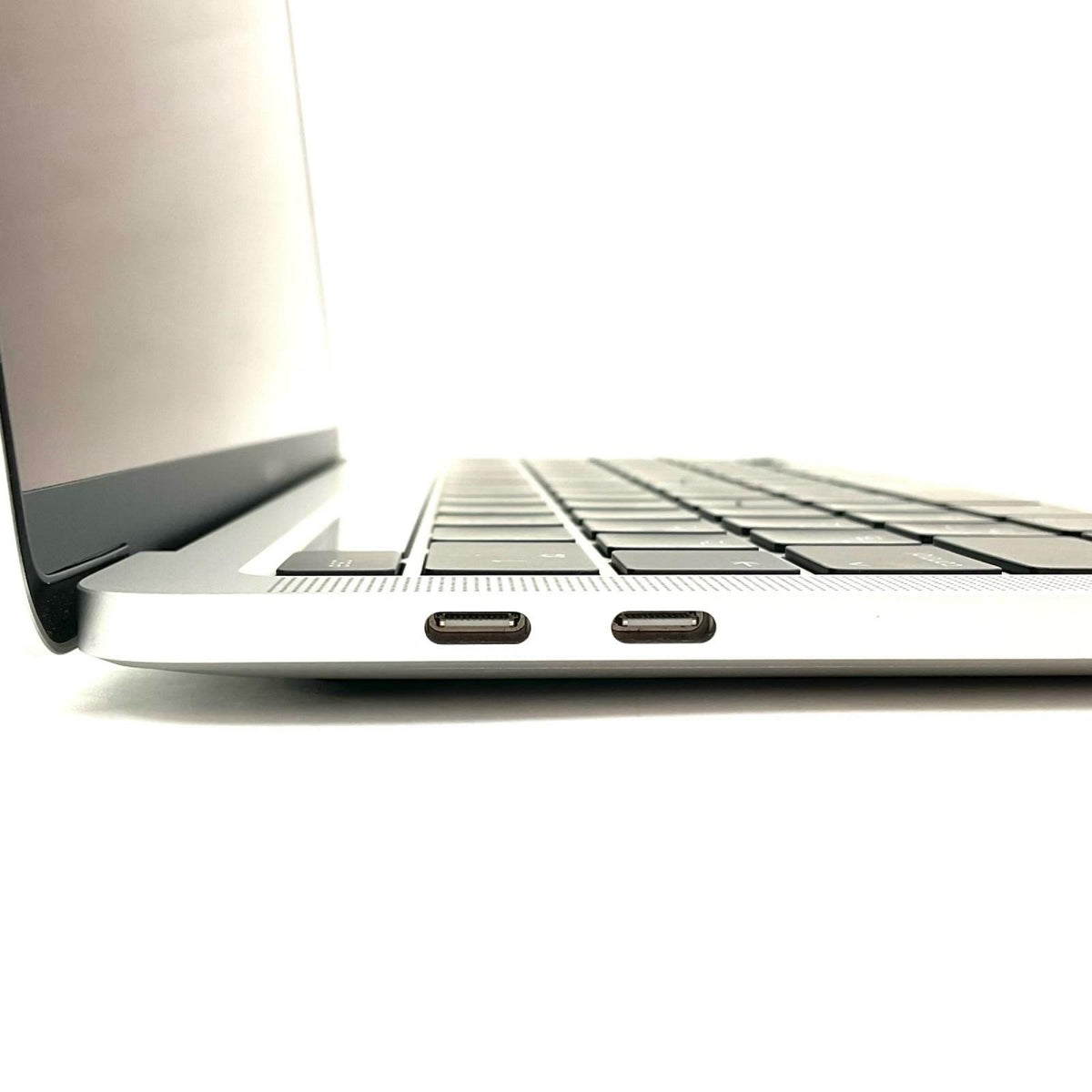 【全額返金保証】【最速発送】Apple MacBook Pro 13インチ 2022 Apple M2 8GB 256GB シルバー 100% 美品 動作確認済