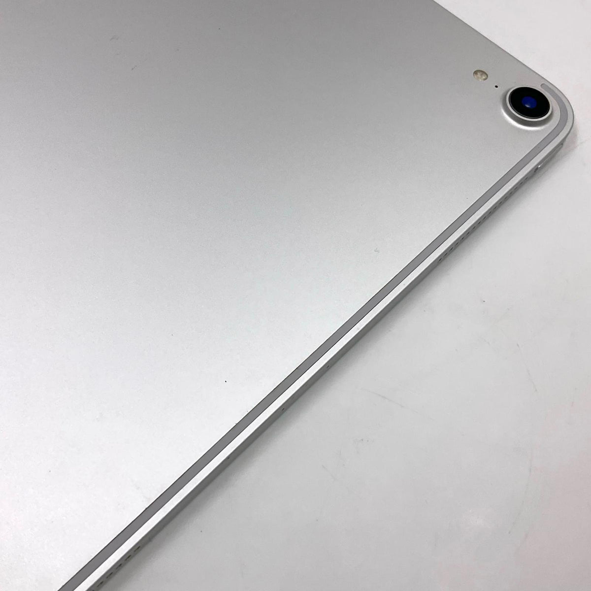 【全額返金保証】【最速発送】Apple iPad Pro 12.9インチ 第3世代 64GB シルバー Wi-Fi 動作確認済
