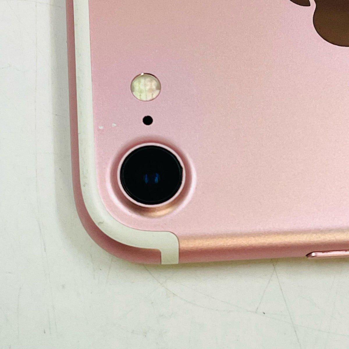 【全額返金保証】【最速発送】Apple iPhone iPhone 7 128GB ローズゴールド SIMフリー 白ロム 動作確認済 69%