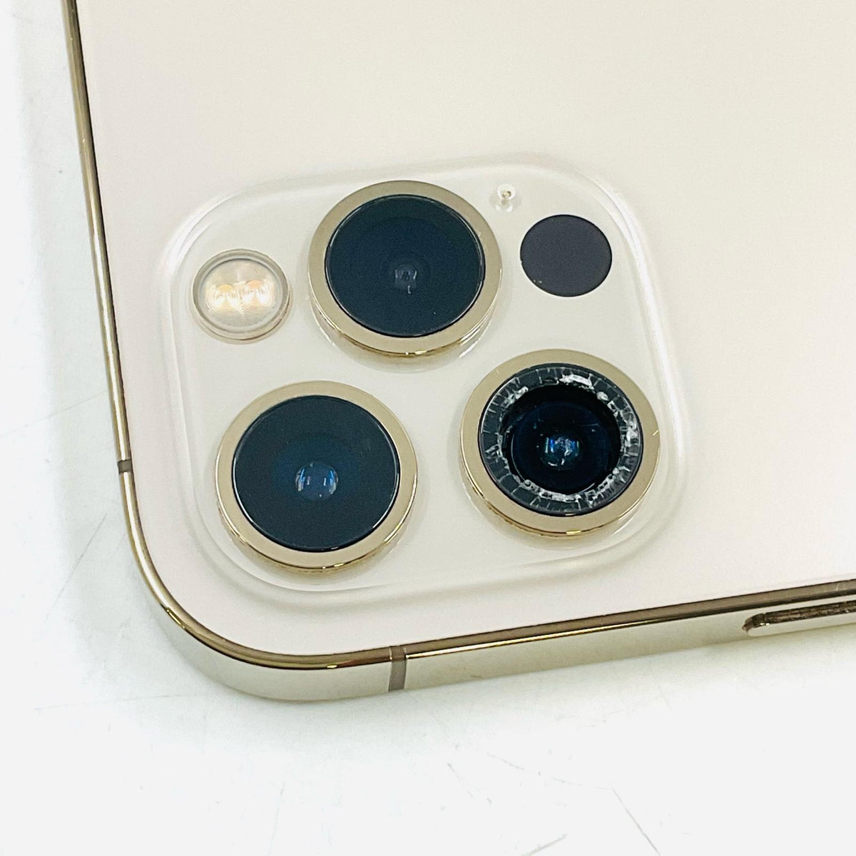 【最速発送】Apple iPhone iPhone Pro 12 128GB ゴールド au SIMフリー 白ロム【難有】 75%