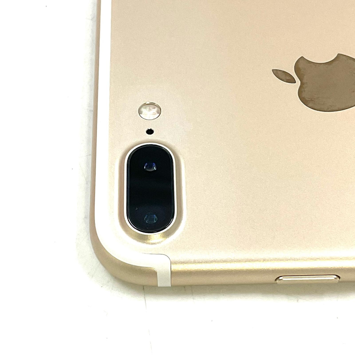 【全額返金保証】【最速発送】Apple iPhone iPhone 7 Plus 256GB ゴールド au 白ロム 美品 動作確認済 94%