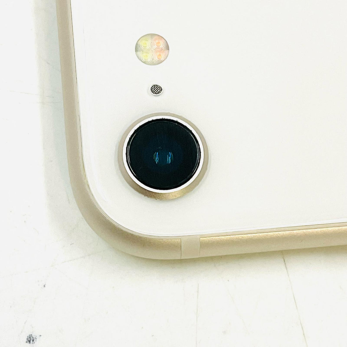 【全額返金保証】【最速発送】Apple iPhone iPhone SE（第3世代） 128GB スターライト SIMフリー 白ロム 動作確認済 77%