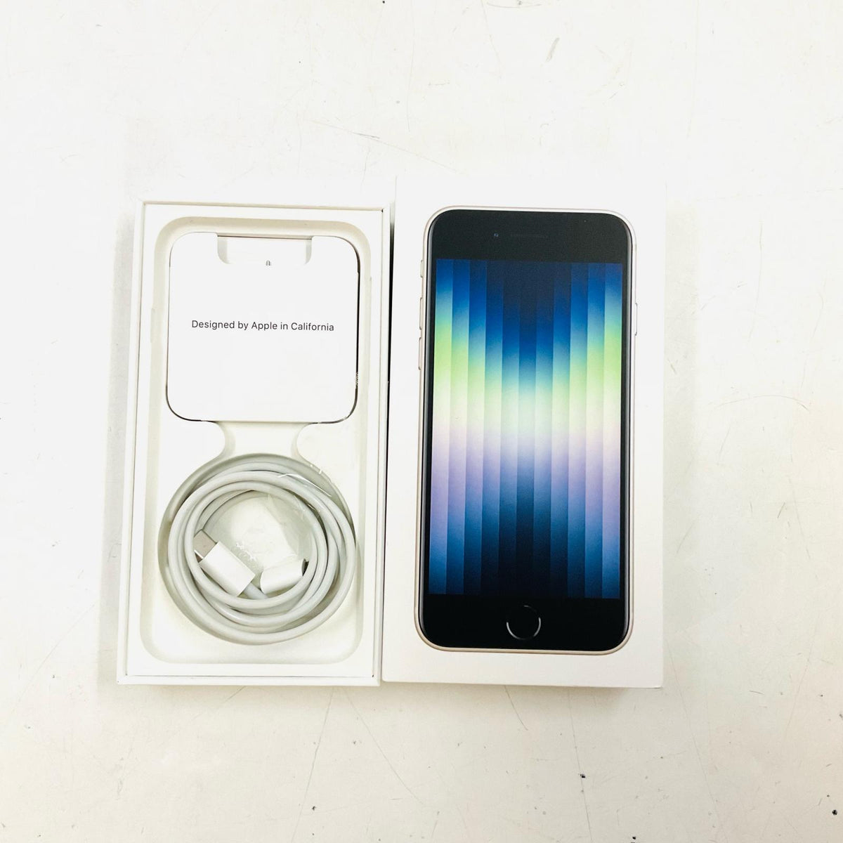 【全額返金保証】【最速発送】Apple iPhone iPhone SE（第3世代） 128GB スターライト SIMフリー 白ロム 動作確認済 77%