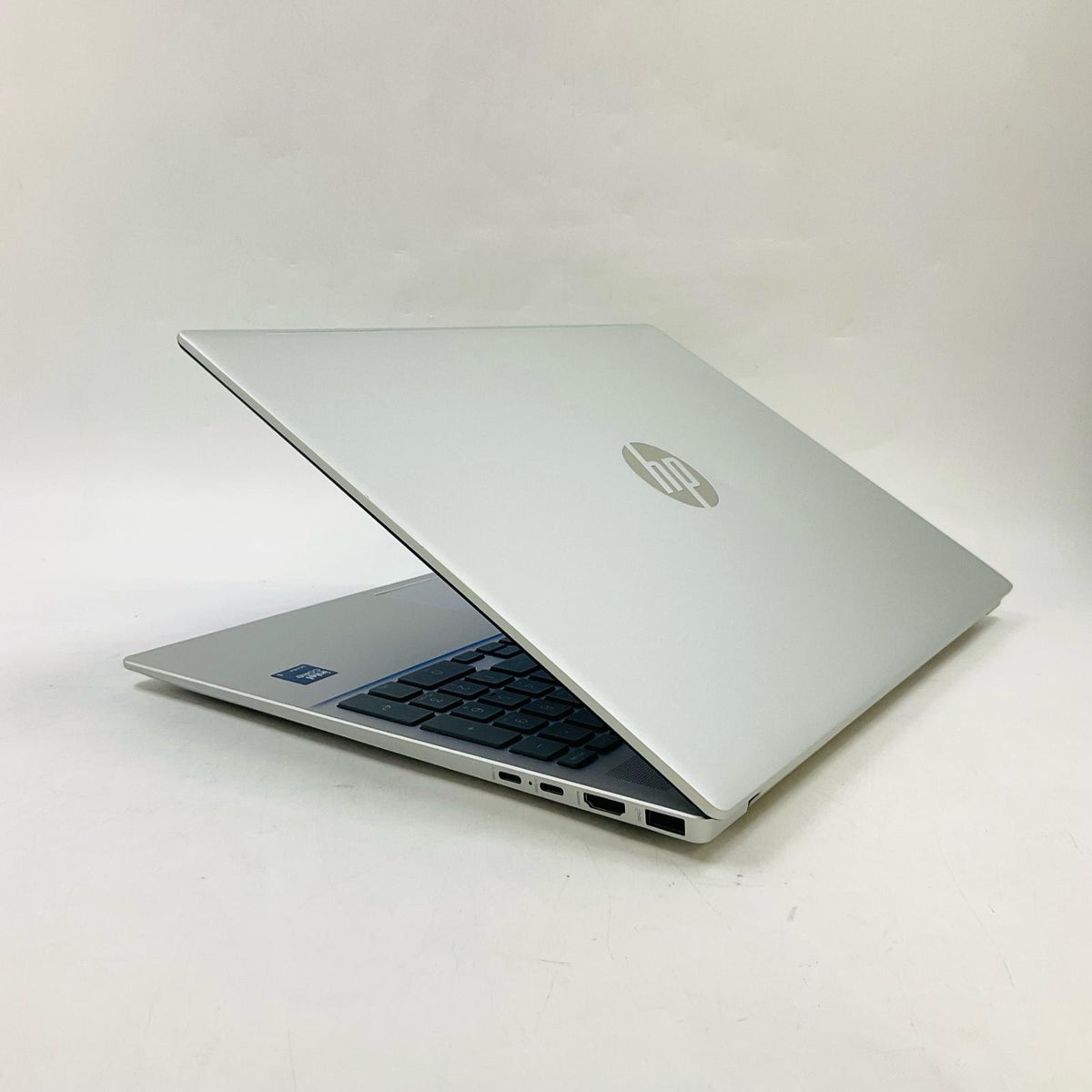 【全額返金保証】【最速発送】HP 103C_5335KV HP OmniBook 5 HP OmniBook 5 Laptop 16-af1xxx Intel(R) Core(TM) Ultra 5 225U 16GB SSD 512GB 96.6% 美品 動作確認済