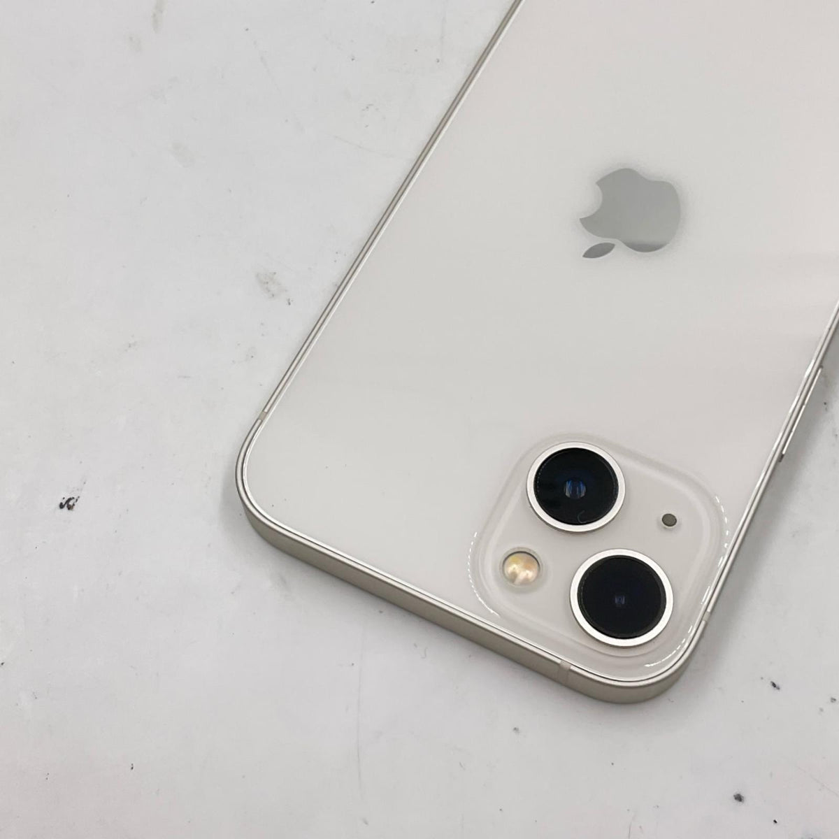 【全額返金保証】【最速発送】Apple iPhone iPhone 13 128GB スターライト Softbank SIMフリー 白ロム 美品 動作確認済 84%