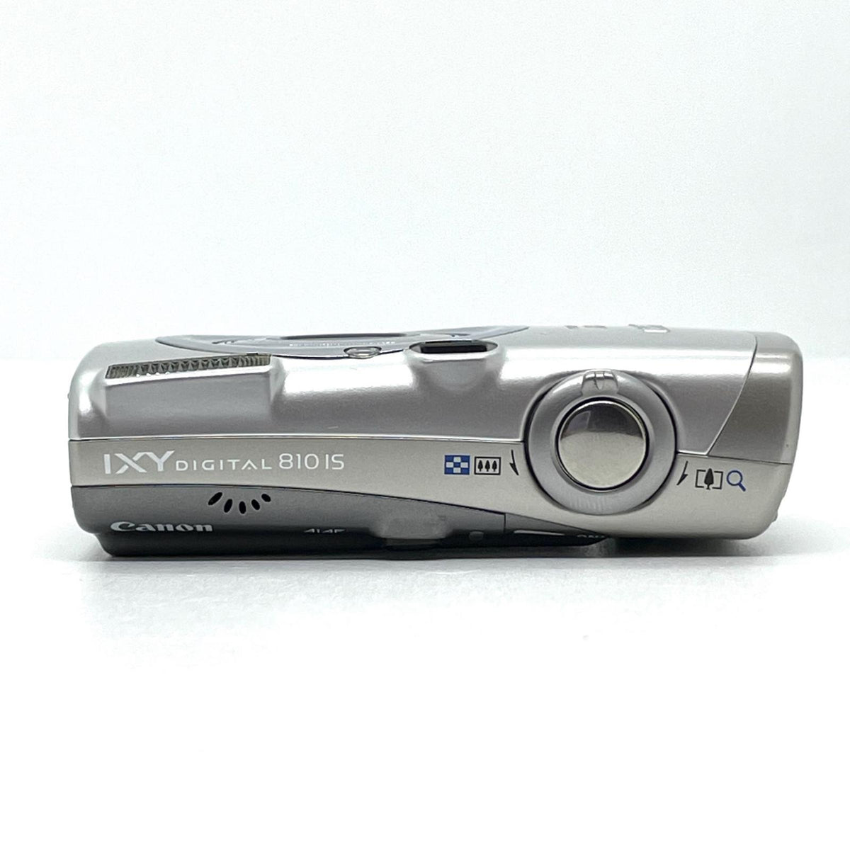 【全額返金保証】【最速発送】Canon コンパクトデジタルカメラ IXY DIGITAL 810 IS シルバー 動作確認済