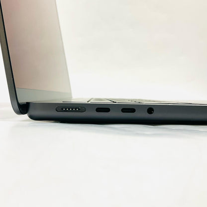 【全額返金保証】【最速発送】Apple MacBook Pro 14インチ 2024 Apple M4 24GB 1TB スペースブラック 99% 美品 動作確認済