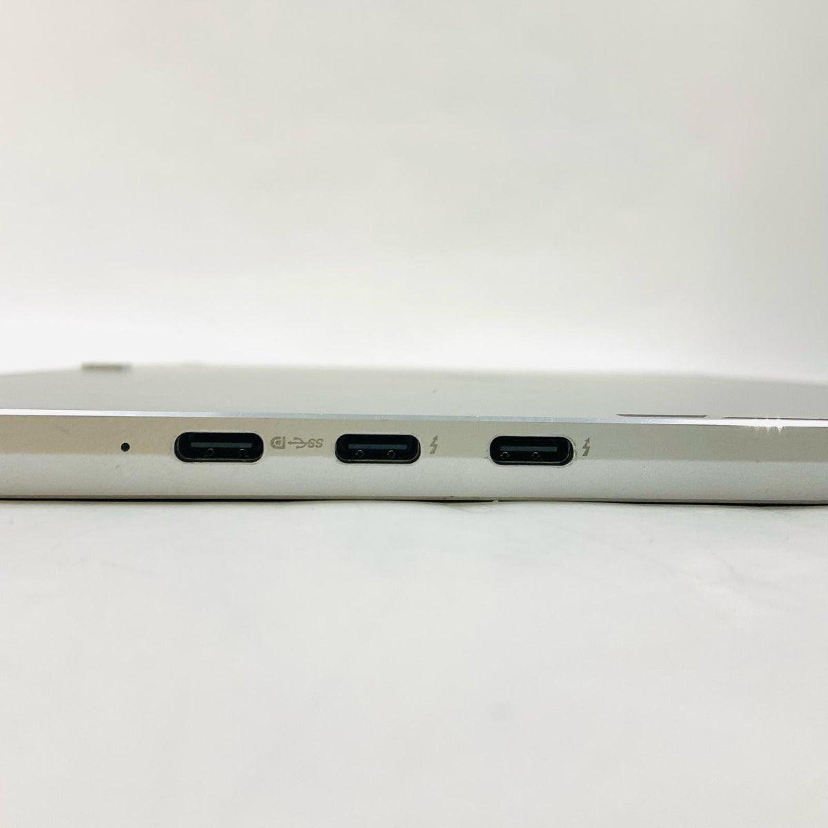 【全額返金保証】【最速発送】HP Elite x2 G4 i5-8265U 1.6GHz 8GB M.2 SSD 256GB 100% 美品 動作確認済