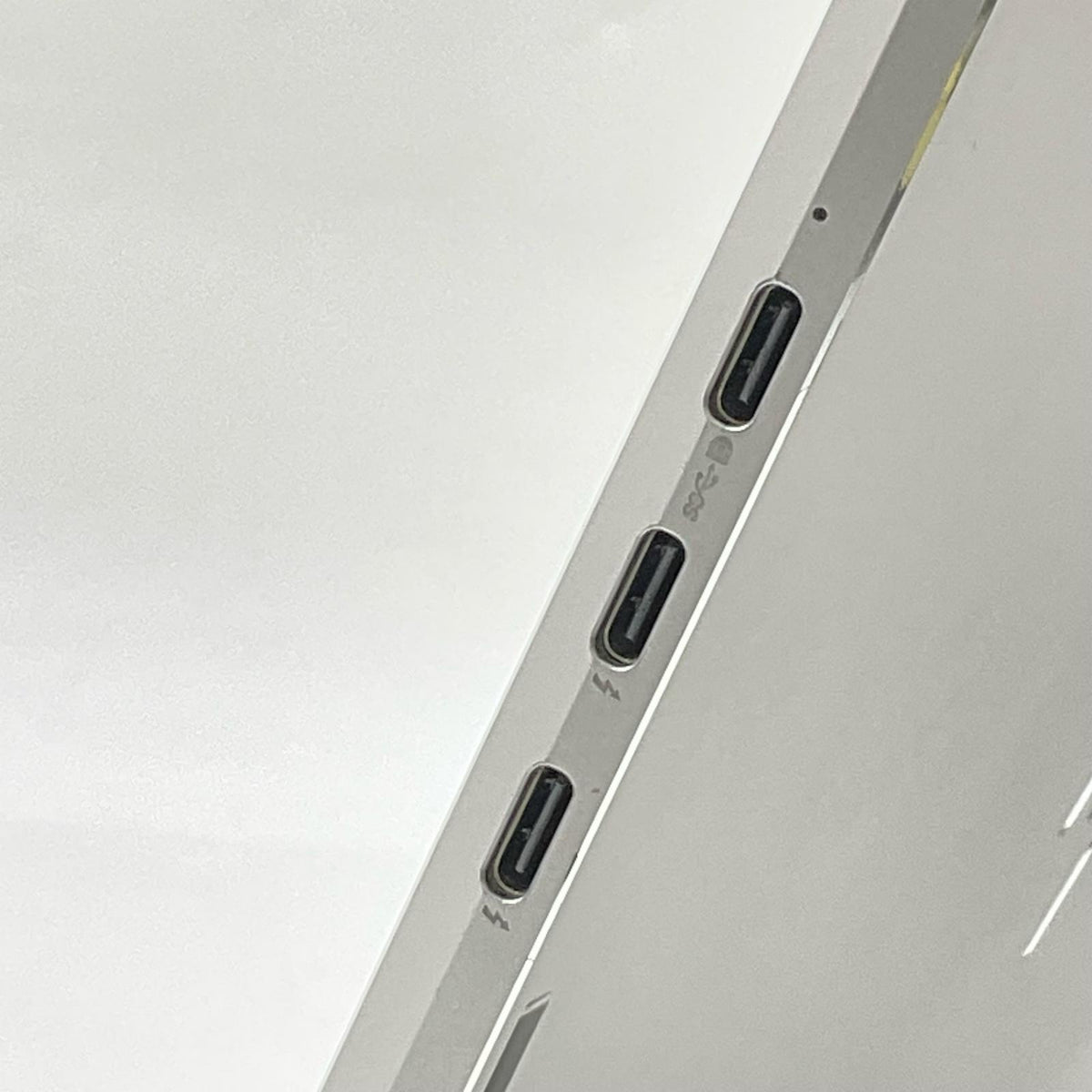 【最速発送】HP Elite x2 G4 i5-8265U 1.6GHz 8GB M.2 SSD 256GB【難有】