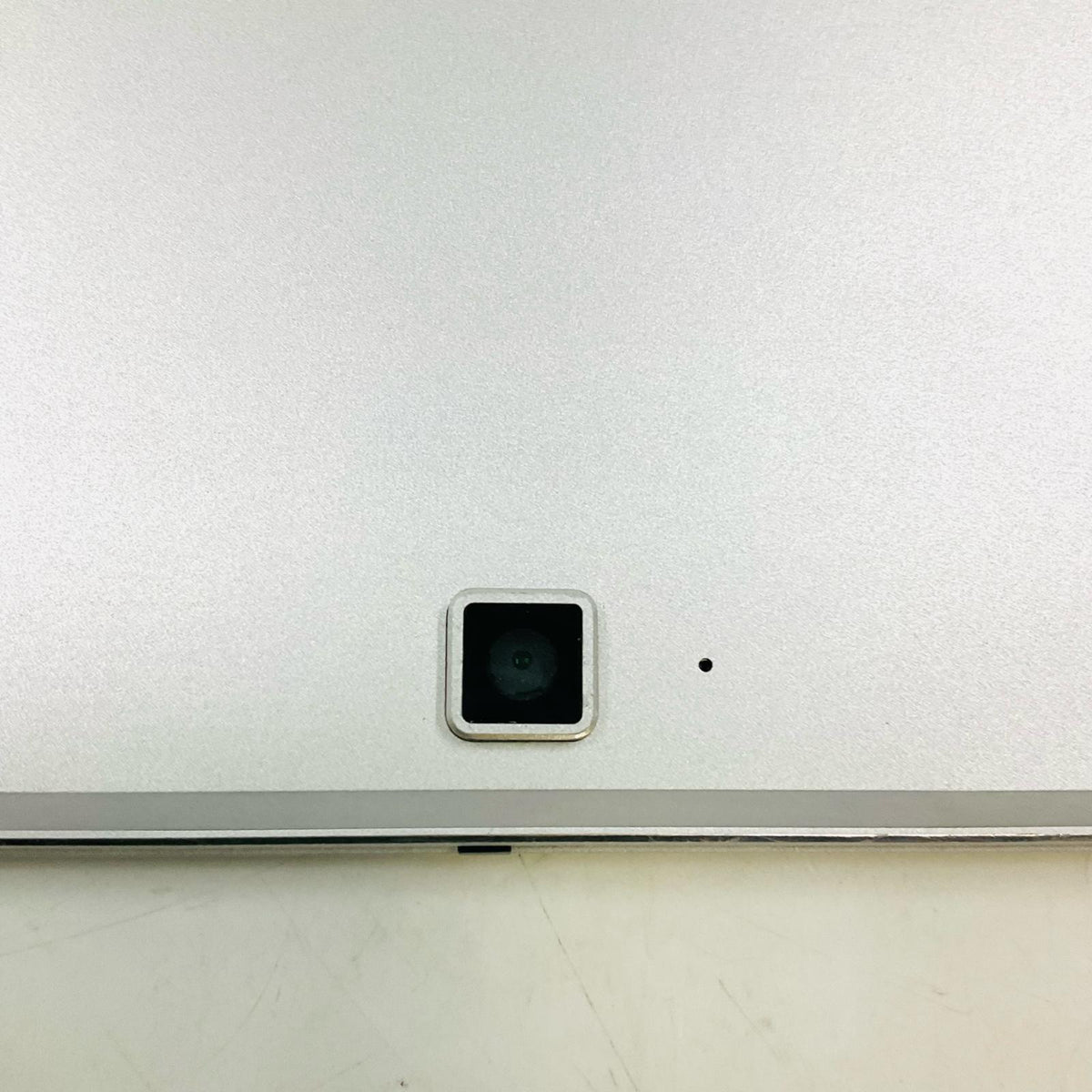 【最速発送】HP Elite x2 G4 i5-8265U 1.6GHz 8GB M.2 SSD 256GB 100%【難有】