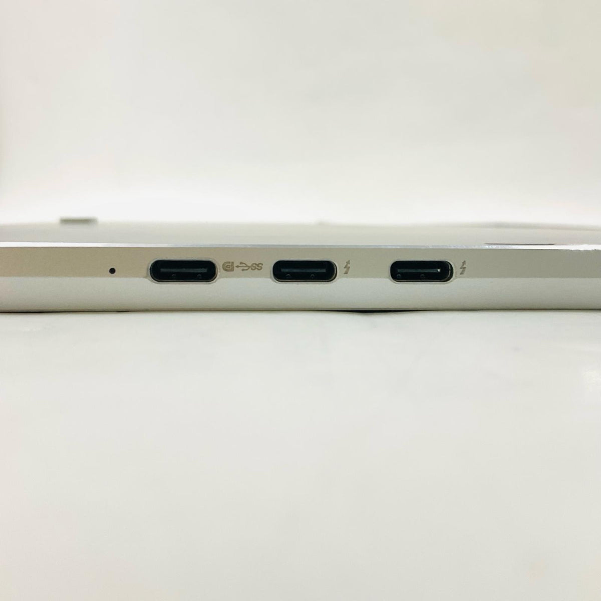【全額返金保証】【最速発送】HP Elite x2 G4 i5-8265U 1.6GHz 8GB M.2 SSD 256GB 100% 動作確認済