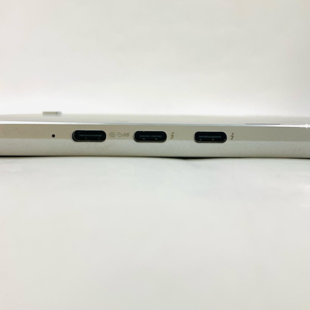【全額返金保証】【最速発送】HP Elite x2 G4 i5-8265U 1.6GHz 8GB M.2 SSD 256GB 100% 動作確認済