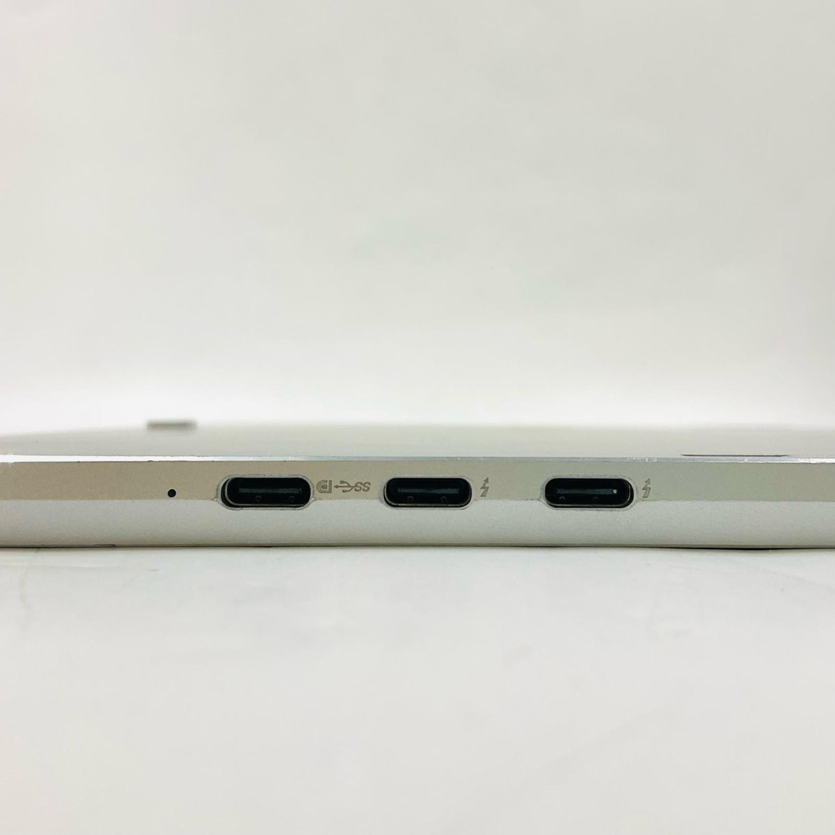 【全額返金保証】【最速発送】HP Elite x2 G4 i5-8265U 1.6GHz 8GB M.2 SSD 256GB 100% 美品 動作確認済