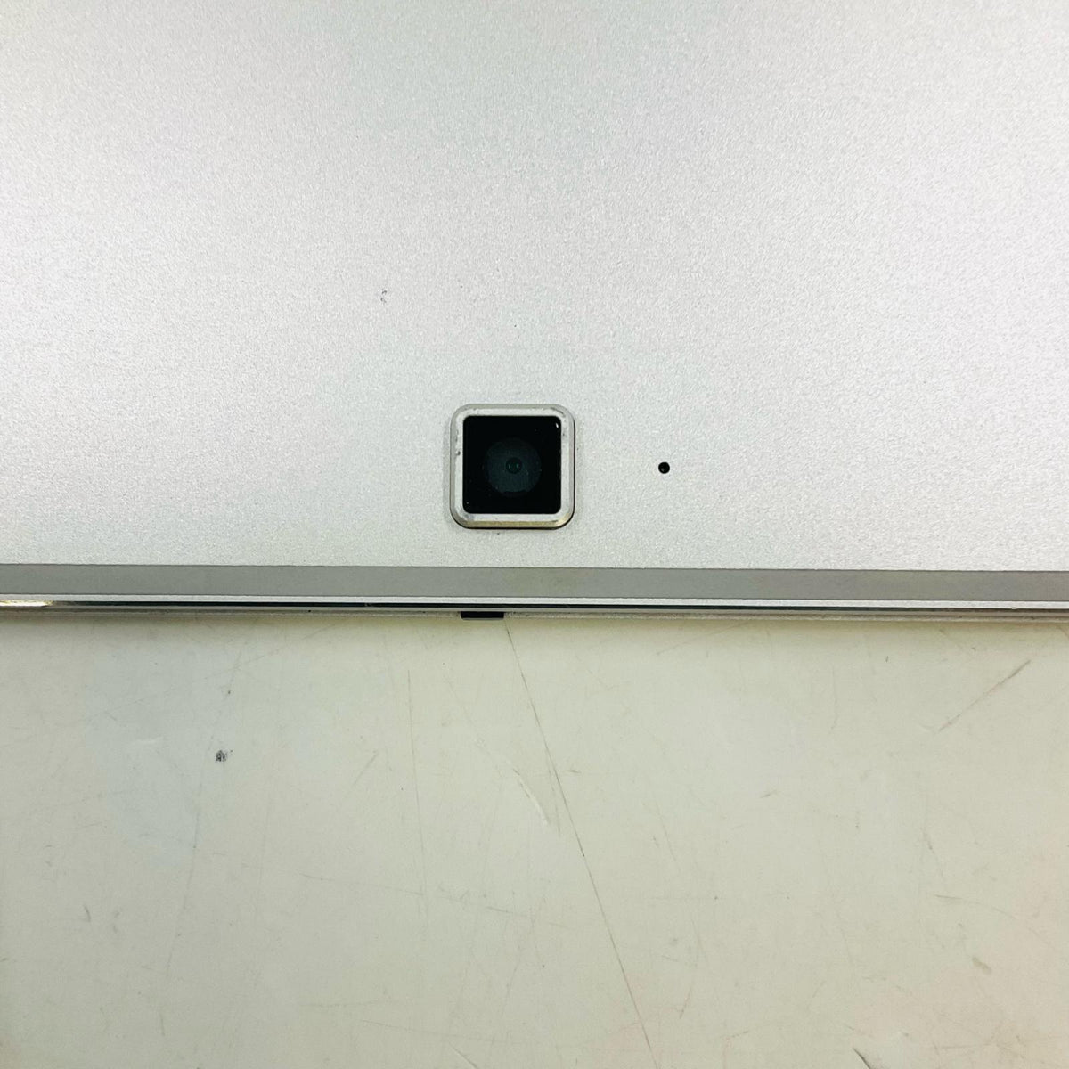 【全額返金保証】【最速発送】HP Elite x2 G4 i5-8265U 1.6GHz 8GB M.2 SSD 256GB 100% 美品 動作確認済